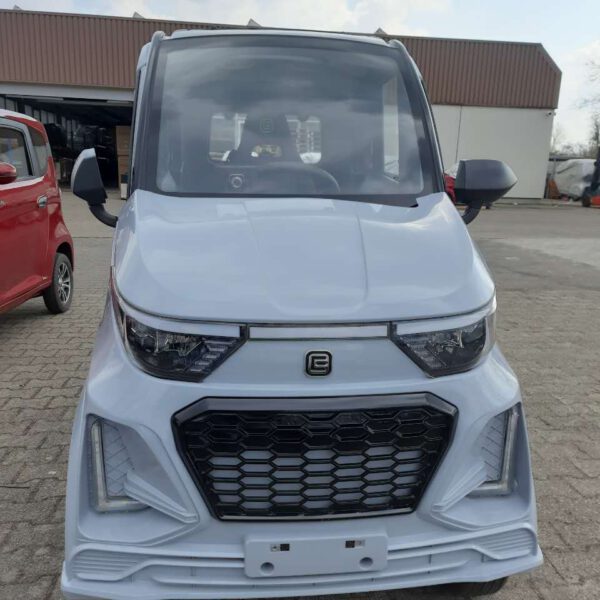 Showroom Fahrzeug - Nelo 4.2 Blau